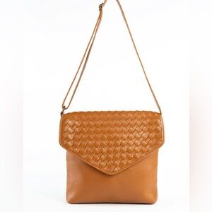 Deux Mains Caramel Leather Crossbody with Woven flap